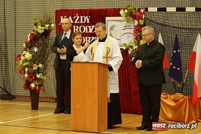 Zdjęcie w galerii na portalu naszraciborz.pl: Grzegorzowice już mają swoją halę sportową! wiadomości z regionu