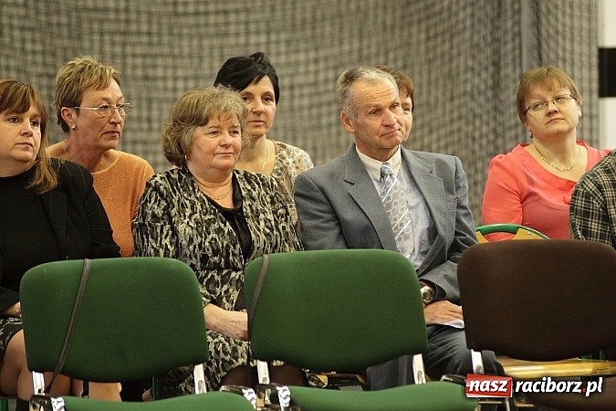 Zdjęcie w galerii na portalu naszraciborz.pl: Grzegorzowice już mają swoją halę sportową! wiadomości z regionu