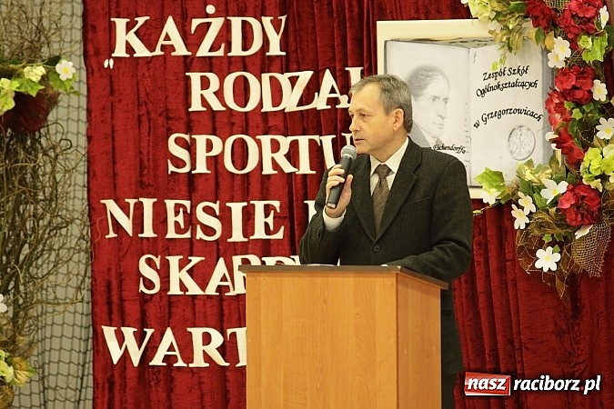 Zdjęcie w galerii na portalu naszraciborz.pl: Grzegorzowice już mają swoją halę sportową! wiadomości z regionu