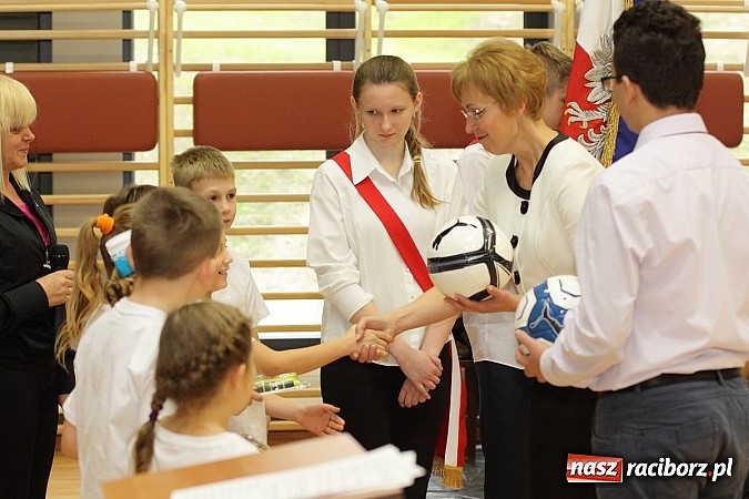 Zdjęcie w galerii na portalu naszraciborz.pl: Grzegorzowice już mają swoją halę sportową! wiadomości z regionu