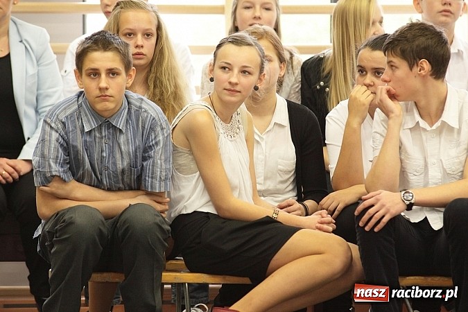 Zdjęcie w galerii na portalu naszraciborz.pl: Grzegorzowice już mają swoją halę sportową! wiadomości z regionu