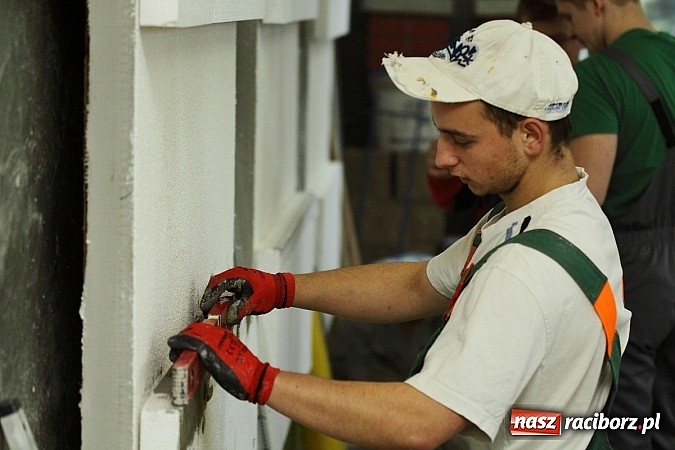 Zdjęcie w galerii na portalu naszraciborz.pl: W raciborskiej Budowlance trwa Turniej Budowlany wiadomości z regionu