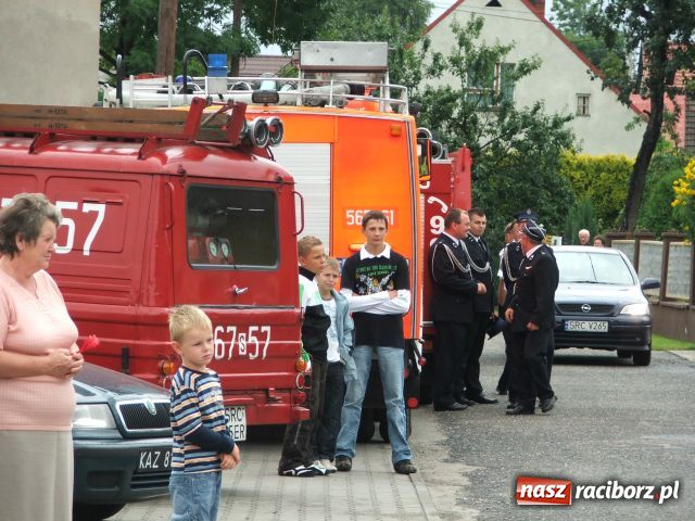 Zdjęcie w galerii na portalu naszraciborz.pl: Strażacki jubileusz w deszczu wiadomości z regionu