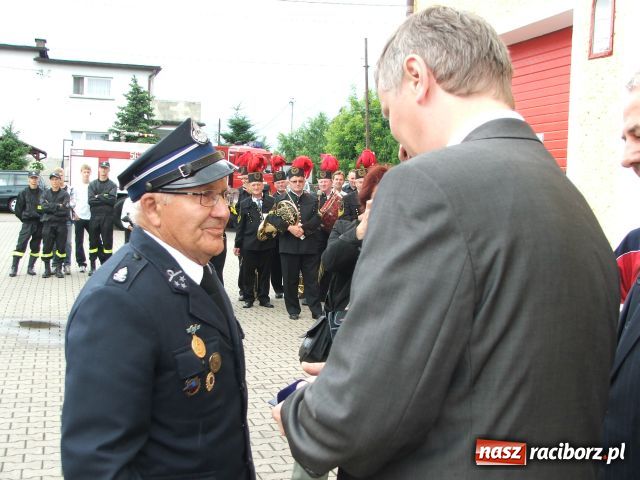 Zdjęcie w galerii na portalu naszraciborz.pl: Strażacki jubileusz w deszczu wiadomości z regionu