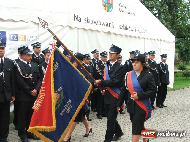 Zdjęcie w galerii na portalu naszraciborz.pl: Strażacki jubileusz w deszczu wiadomości z regionu