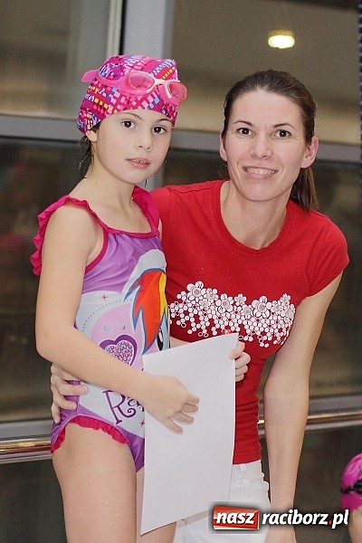 Zdjęcie w galerii na portalu naszraciborz.pl: Pływanie. Rekordowe mikołajki w H2Ostróg wiadomości z regionu