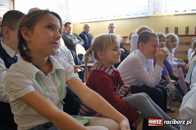 Zdjęcie w galerii na portalu naszraciborz.pl: Dzieci z Babic dziękowały górnikom wiadomości z regionu