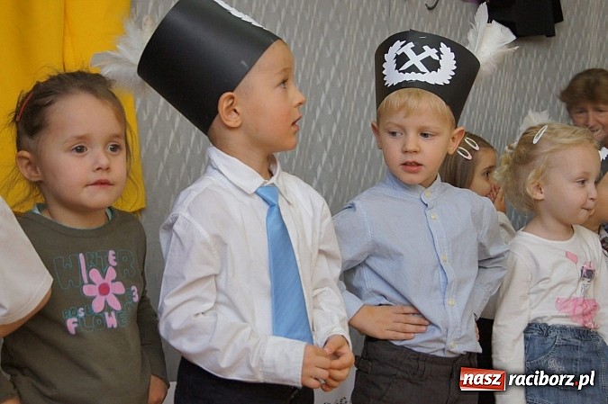 Zdjęcie w galerii na portalu naszraciborz.pl: Dzieci z Babic dziękowały górnikom wiadomości z regionu