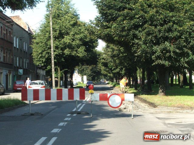 Zdjęcie w galerii na portalu naszraciborz.pl: Opawska zamknięta, szukaj objazdów wiadomości z regionu