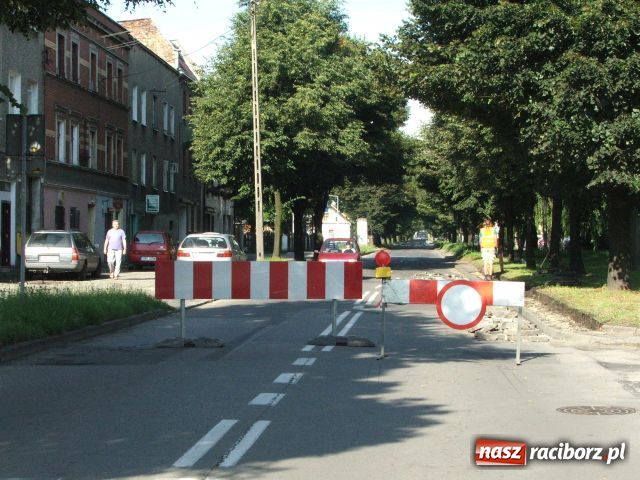Zdjęcie w galerii na portalu naszraciborz.pl: Opawska zamknięta, szukaj objazdów wiadomości z regionu