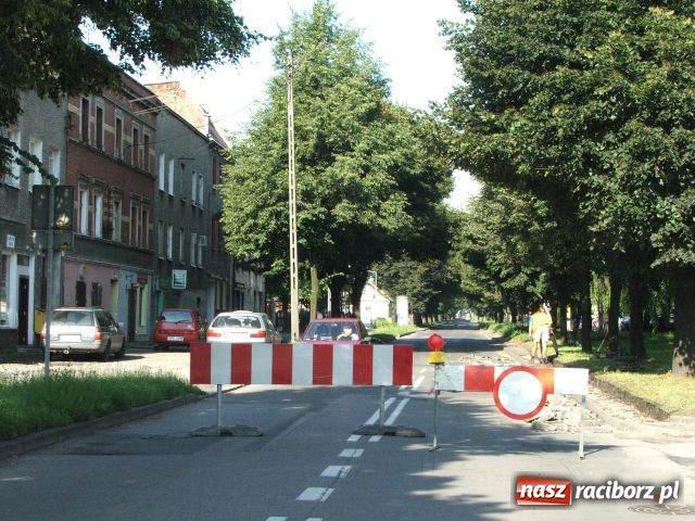 Zdjęcie w galerii na portalu naszraciborz.pl: Opawska zamknięta, szukaj objazdów wiadomości z regionu