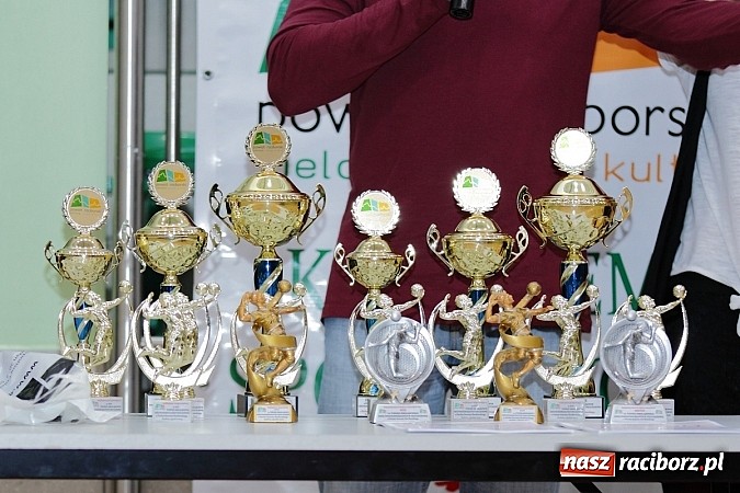 Zdjęcie w galerii na portalu naszraciborz.pl: Mechanik i ZSOMS najlepsze w Turnieju Mikołajkowym wiadomości z regionu