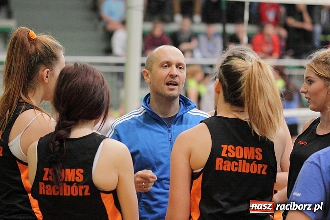 Zdjęcie w galerii na portalu naszraciborz.pl: Mechanik i ZSOMS najlepsze w Turnieju Mikołajkowym wiadomości z regionu