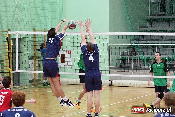 Zdjęcie w galerii na portalu naszraciborz.pl: Mechanik i ZSOMS najlepsze w Turnieju Mikołajkowym wiadomości z regionu