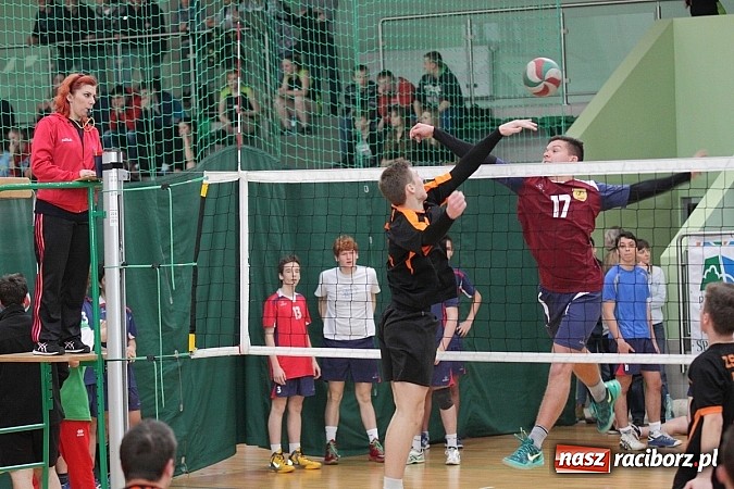 Zdjęcie w galerii na portalu naszraciborz.pl: Mechanik i ZSOMS najlepsze w Turnieju Mikołajkowym wiadomości z regionu