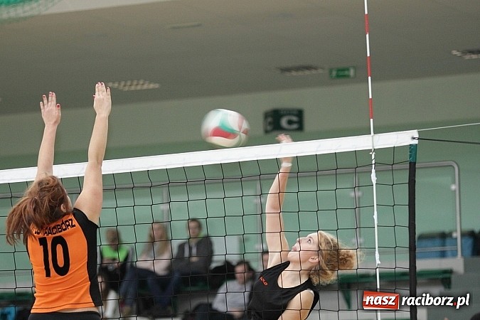 Zdjęcie w galerii na portalu naszraciborz.pl: Mechanik i ZSOMS najlepsze w Turnieju Mikołajkowym wiadomości z regionu