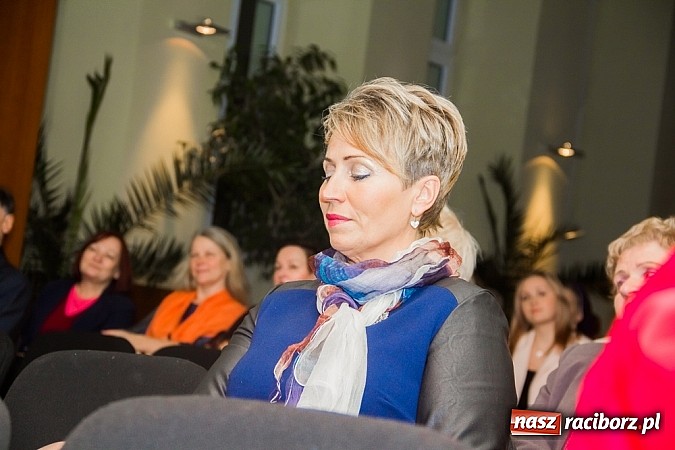 Zdjęcie w galerii na portalu naszraciborz.pl: Wolontariusze roku 2014 nagrodzeni wiadomości z regionu