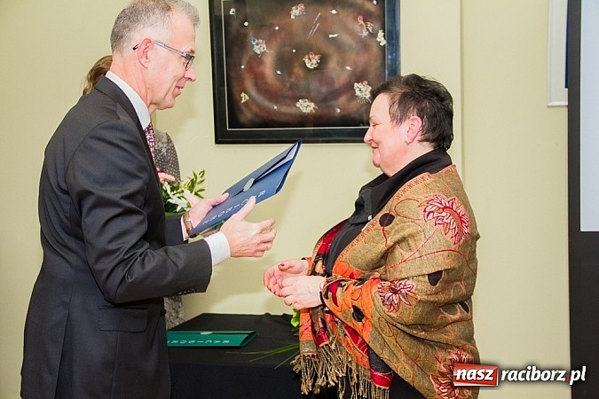 Zdjęcie w galerii na portalu naszraciborz.pl: Wolontariusze roku 2014 nagrodzeni wiadomości z regionu