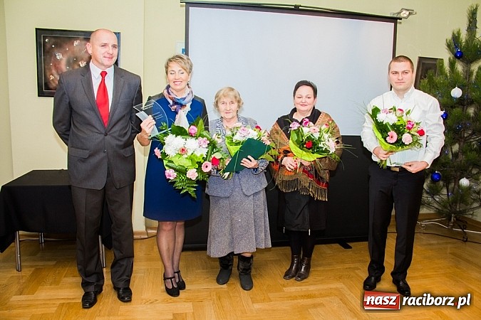 Zdjęcie w galerii na portalu naszraciborz.pl: Wolontariusze roku 2014 nagrodzeni wiadomości z regionu