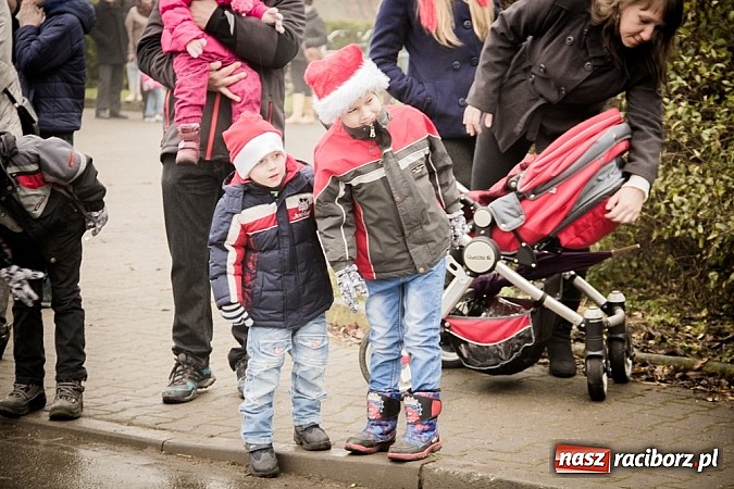 Zdjęcie w galerii na portalu naszraciborz.pl: W Krzanowicach tradycji stało się zadość. Jeźdźcy pojechali do Mikołaszka wiadomości z regionu