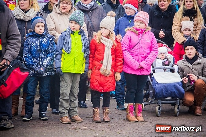 Zdjęcie w galerii na portalu naszraciborz.pl: W Krzanowicach tradycji stało się zadość. Jeźdźcy pojechali do Mikołaszka wiadomości z regionu