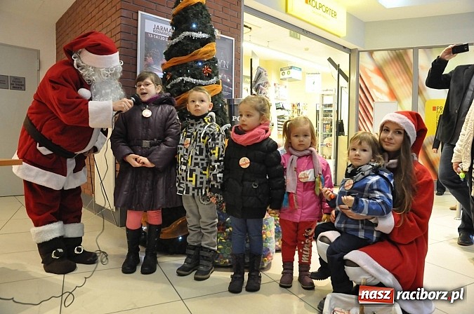 Zdjęcie w galerii na portalu naszraciborz.pl: I Mikołajkowy Zamkowy Dziecięcy Fitness wiadomości z regionu