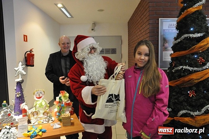 Zdjęcie w galerii na portalu naszraciborz.pl: I Mikołajkowy Zamkowy Dziecięcy Fitness wiadomości z regionu