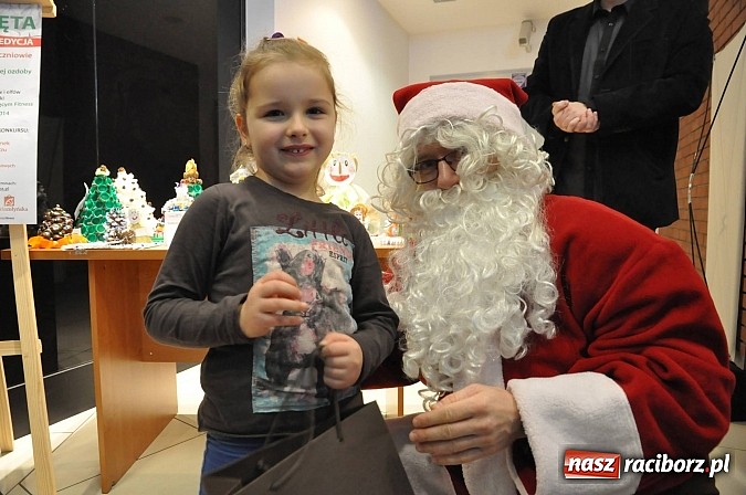 Zdjęcie w galerii na portalu naszraciborz.pl: I Mikołajkowy Zamkowy Dziecięcy Fitness wiadomości z regionu