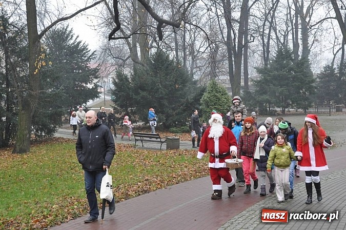 Zdjęcie w galerii na portalu naszraciborz.pl: I Mikołajkowy Zamkowy Dziecięcy Fitness wiadomości z regionu