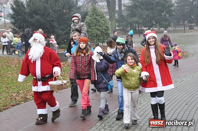 Zdjęcie w galerii na portalu naszraciborz.pl: I Mikołajkowy Zamkowy Dziecięcy Fitness wiadomości z regionu