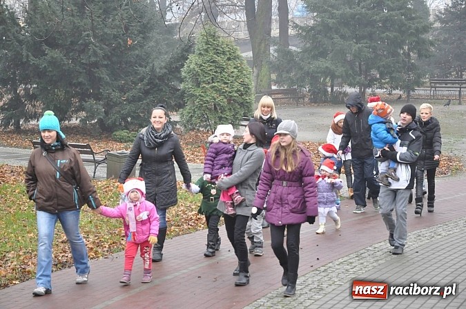 Zdjęcie w galerii na portalu naszraciborz.pl: I Mikołajkowy Zamkowy Dziecięcy Fitness wiadomości z regionu