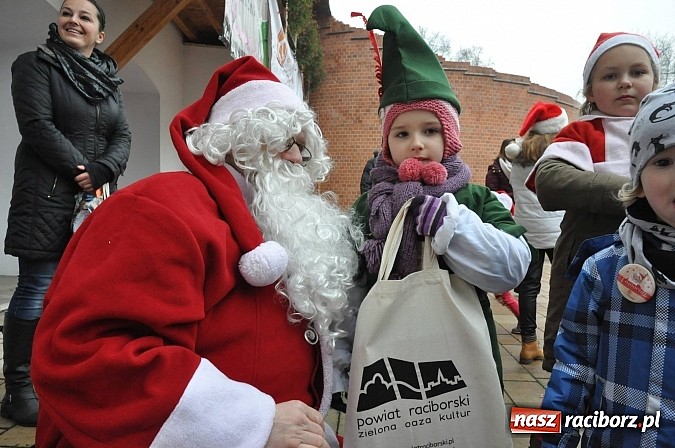Zdjęcie w galerii na portalu naszraciborz.pl: I Mikołajkowy Zamkowy Dziecięcy Fitness wiadomości z regionu