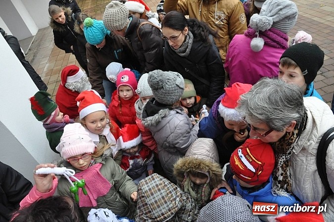 Zdjęcie w galerii na portalu naszraciborz.pl: I Mikołajkowy Zamkowy Dziecięcy Fitness wiadomości z regionu