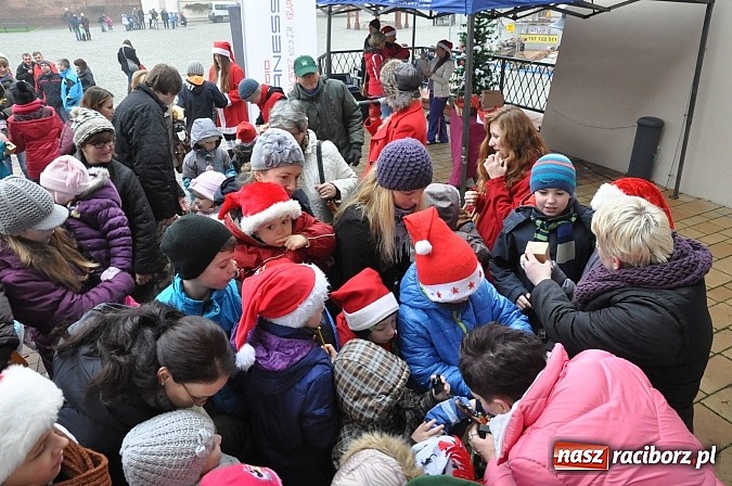 Zdjęcie w galerii na portalu naszraciborz.pl: I Mikołajkowy Zamkowy Dziecięcy Fitness wiadomości z regionu