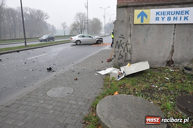 Zdjęcie w galerii na portalu naszraciborz.pl: Kierowca BMW przeszarżował na Odrostradzie wiadomości z regionu