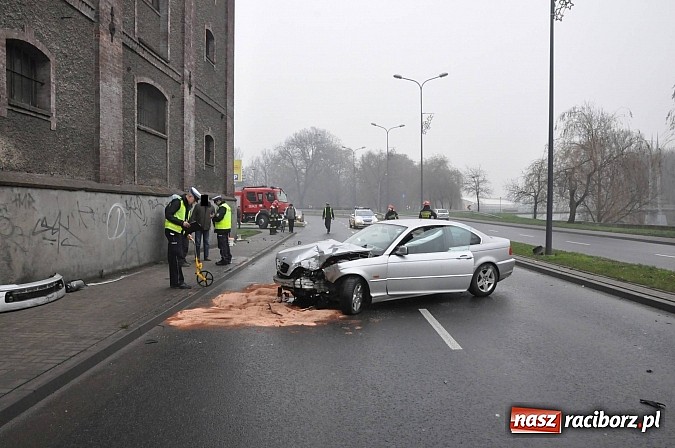 Zdjęcie w galerii na portalu naszraciborz.pl: Kierowca BMW przeszarżował na Odrostradzie wiadomości z regionu