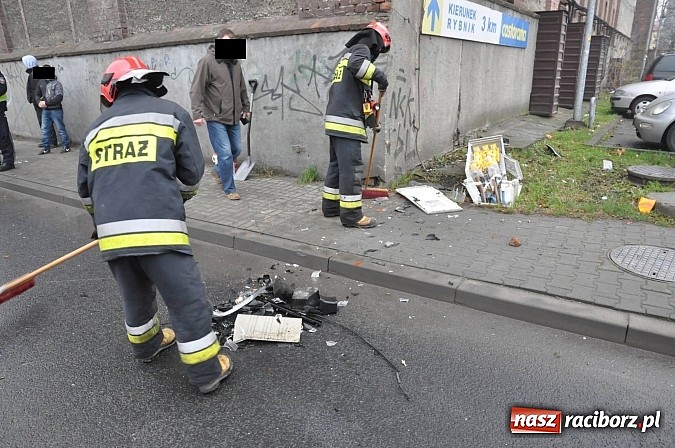 Zdjęcie w galerii na portalu naszraciborz.pl: Kierowca BMW przeszarżował na Odrostradzie wiadomości z regionu