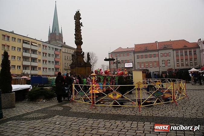Zdjęcie w galerii na portalu naszraciborz.pl: Jarmark Bożonarodzeniowy na Rynku, czyli moc atrakcji na ten weekend wiadomości z regionu