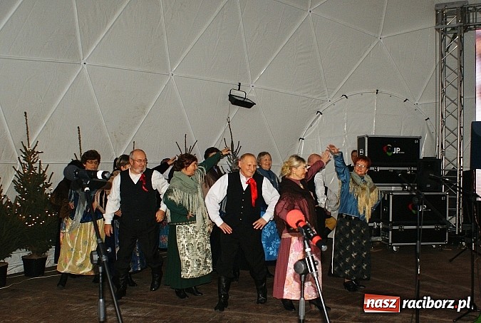 Zdjęcie w galerii na portalu naszraciborz.pl: Jarmark Bożonarodzeniowy na Rynku, czyli moc atrakcji na ten weekend wiadomości z regionu