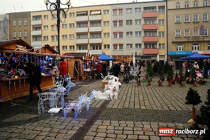 Zdjęcie w galerii na portalu naszraciborz.pl: Jarmark Bożonarodzeniowy na Rynku, czyli moc atrakcji na ten weekend wiadomości z regionu
