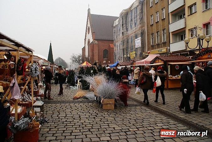Zdjęcie w galerii na portalu naszraciborz.pl: Jarmark Bożonarodzeniowy na Rynku, czyli moc atrakcji na ten weekend wiadomości z regionu