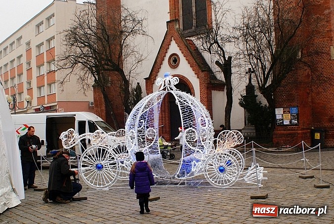 Zdjęcie w galerii na portalu naszraciborz.pl: Jarmark Bożonarodzeniowy na Rynku, czyli moc atrakcji na ten weekend wiadomości z regionu