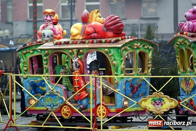 Zdjęcie w galerii na portalu naszraciborz.pl: Jarmark Bożonarodzeniowy na Rynku, czyli moc atrakcji na ten weekend wiadomości z regionu