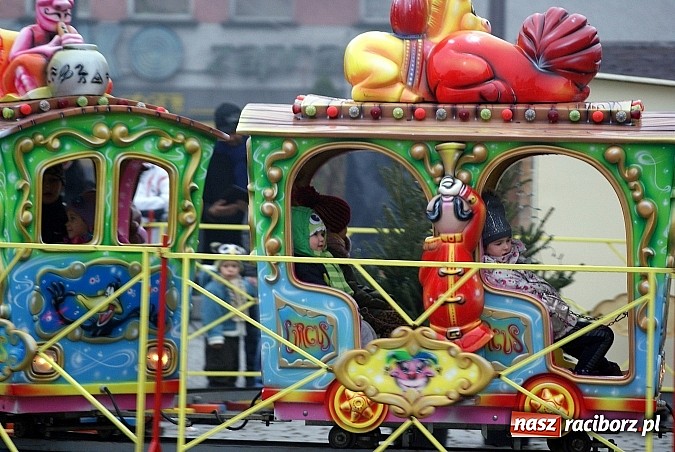 Zdjęcie w galerii na portalu naszraciborz.pl: Jarmark Bożonarodzeniowy na Rynku, czyli moc atrakcji na ten weekend wiadomości z regionu