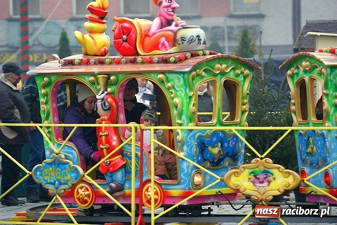 Zdjęcie w galerii na portalu naszraciborz.pl: Jarmark Bożonarodzeniowy na Rynku, czyli moc atrakcji na ten weekend wiadomości z regionu