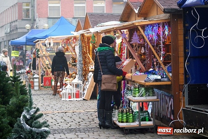Zdjęcie w galerii na portalu naszraciborz.pl: Jarmark Bożonarodzeniowy na Rynku, czyli moc atrakcji na ten weekend wiadomości z regionu