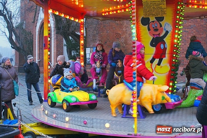Zdjęcie w galerii na portalu naszraciborz.pl: Jarmark Bożonarodzeniowy na Rynku, czyli moc atrakcji na ten weekend wiadomości z regionu