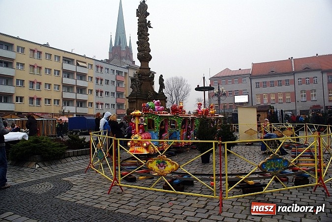 Zdjęcie w galerii na portalu naszraciborz.pl: Jarmark Bożonarodzeniowy na Rynku, czyli moc atrakcji na ten weekend wiadomości z regionu