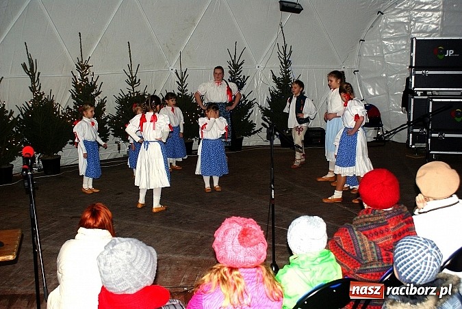 Zdjęcie w galerii na portalu naszraciborz.pl: Jarmark Bożonarodzeniowy na Rynku, czyli moc atrakcji na ten weekend wiadomości z regionu