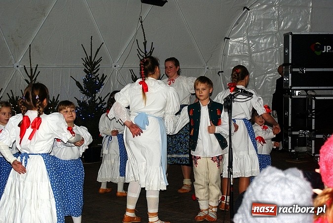 Zdjęcie w galerii na portalu naszraciborz.pl: Jarmark Bożonarodzeniowy na Rynku, czyli moc atrakcji na ten weekend wiadomości z regionu